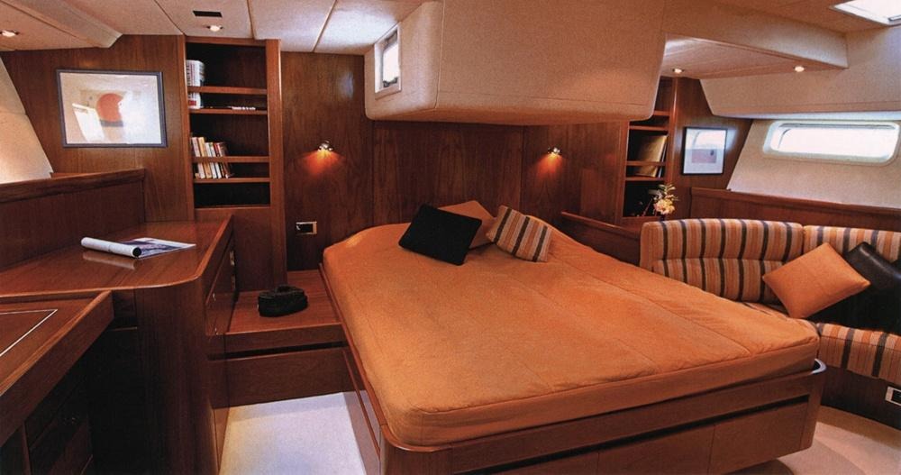 Owner's cabin of the CNB yacht, from the 2000 material configurator